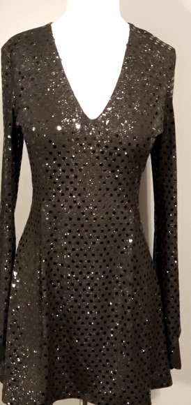 LBD - mini fit and flare dress with bell sleeves - Picture 1 of 9